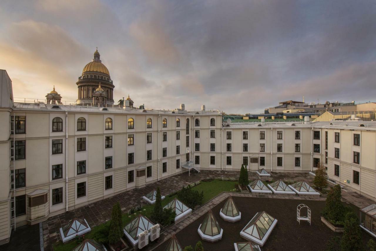 فندق سانت بطرسبرغفي  فندق أنغليتر المظهر الخارجي الصورة